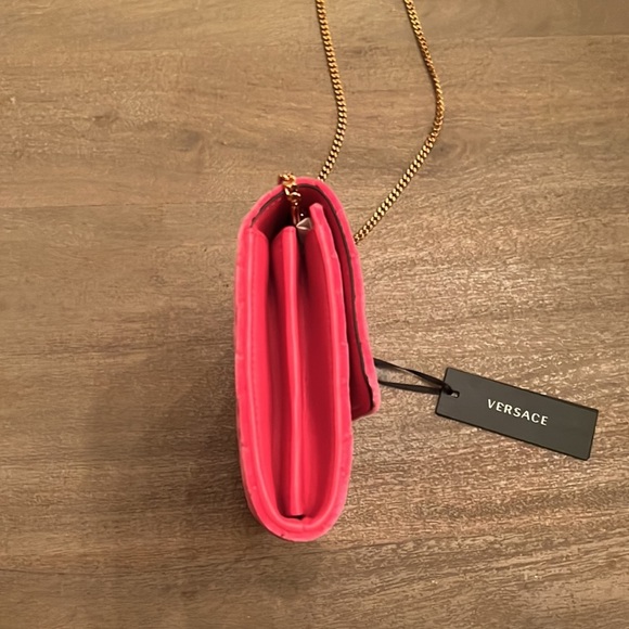 Versace La medusa icon quilted velvet pink Barbie leather crossbody bag NEW - Picture 5 of 9